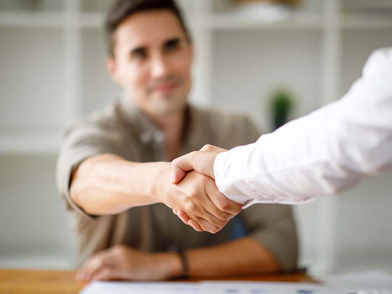 Piranya medarbejder hjælper dig i gang med rådgivning, installering og service af dine produkter.